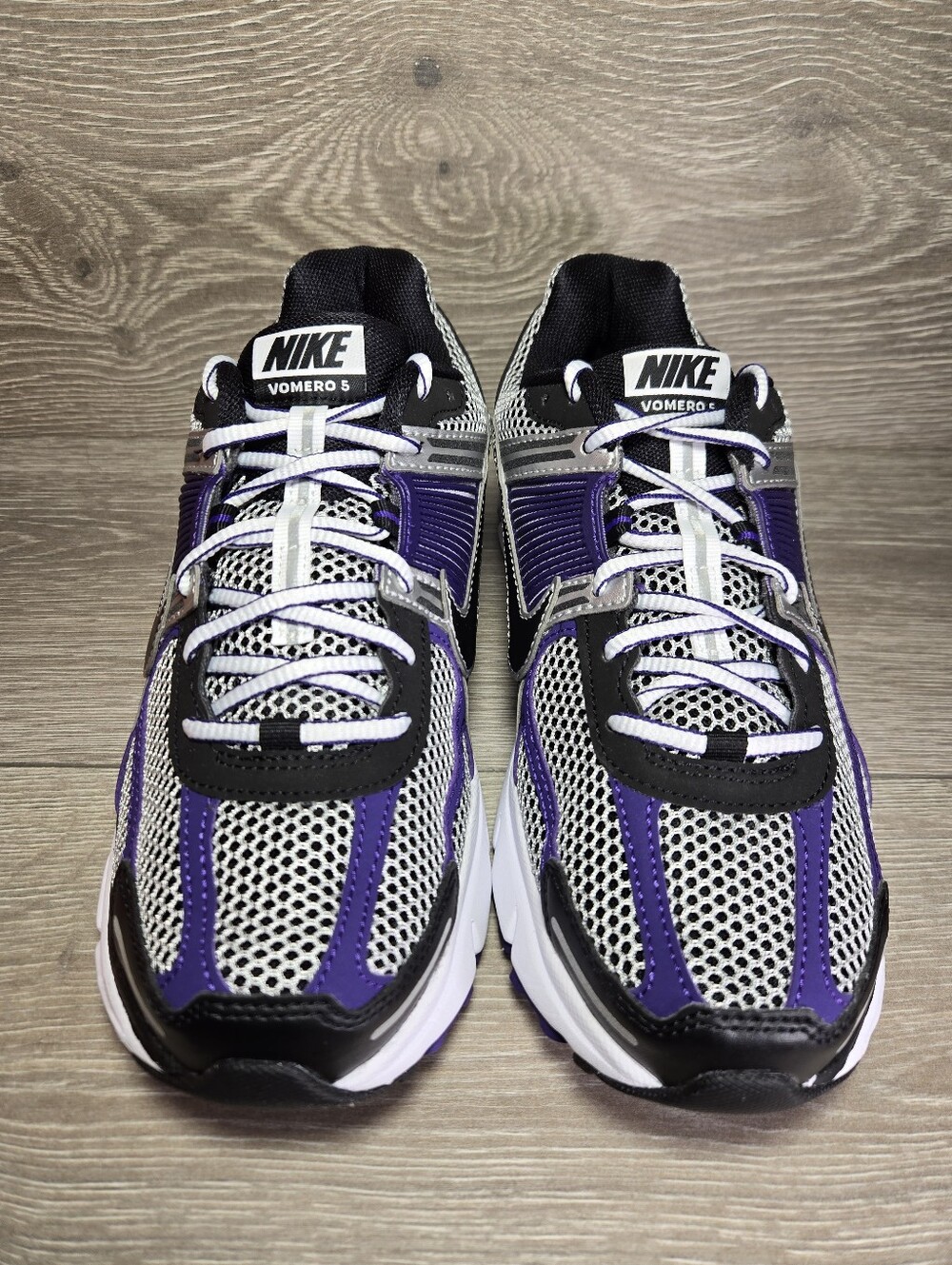 Nike Vomero 5 Metallic Silver Court Purple Black IM2220-095 Mens Size 10 New - Picture 3 of 7